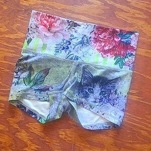 Niyama Sol Resoluna HTF Catastic Booty Hot Yoga Shorts High Waist legging